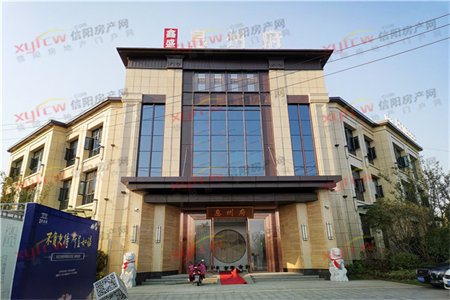 舜和苑带车库3室2厅2卫78万毛坯房出售